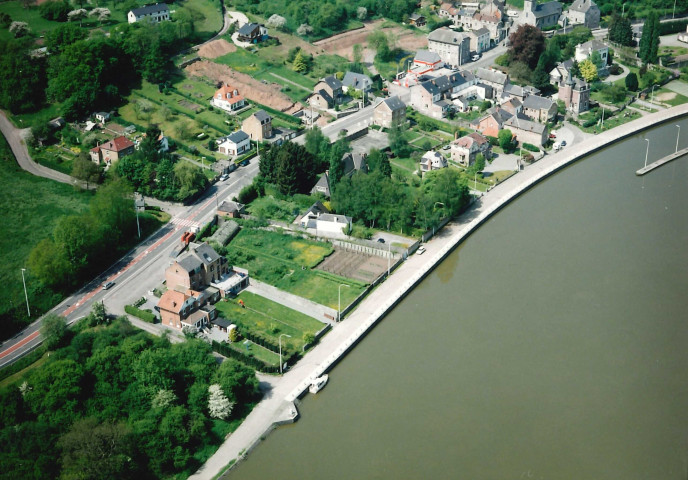 Profondeville. Rivière. Vues aériennes.