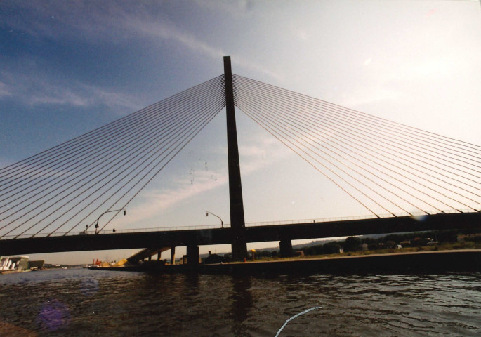 Liège. Wandre. Infrastructures et activités de la Meuse.