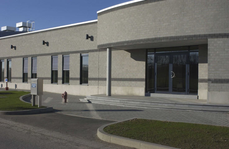 Grace-Hollogne. Aéroport de Bierset. Bâtiments annexes.