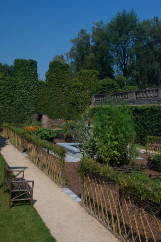 Villers-la-Ville. Abbaye.