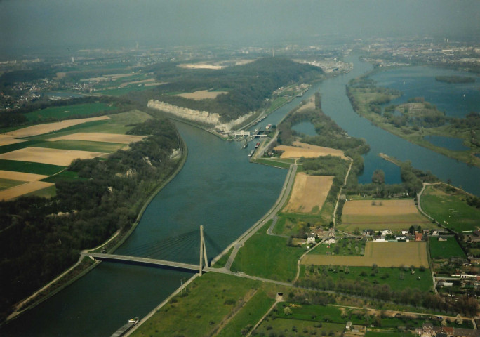 Visé. Lanaye. Complexe des écluses.