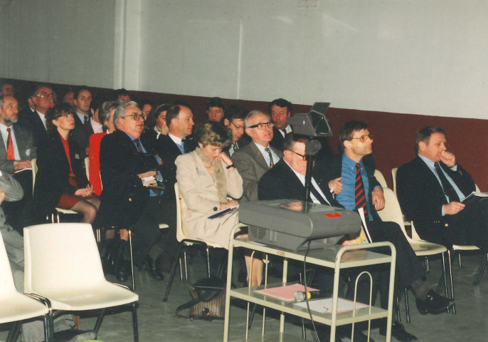 Wandre. Centre Mercury. Colloque. Progrès de la navigation en Région Wallonne de 1975 à 2000.