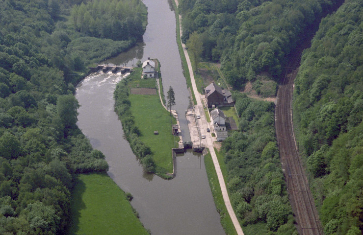 Barrage et écluse n°8 de Grand-Courant.