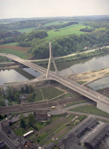 Ben-Ahin. Pont Père Pire.