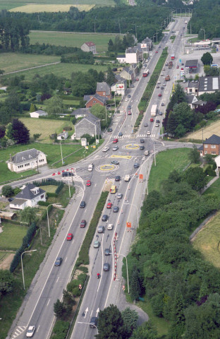 Namur. Bouge. Rond-point expérimental sur la RN 80.