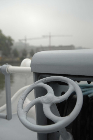 Namur. Lives-sur-Meuse. Vues des berges depuis la Meuse.