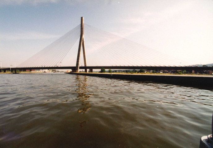Liège. Wandre. Infrastructures et activités de la Meuse.
