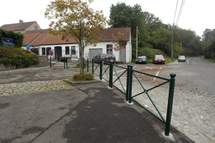 Lasne. Couture-Saint-Germain. Voiries et parkings.