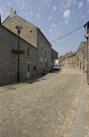 Viroinval. Treignes.