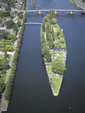 Visé. Lixhe. Port autonome de Liège.
