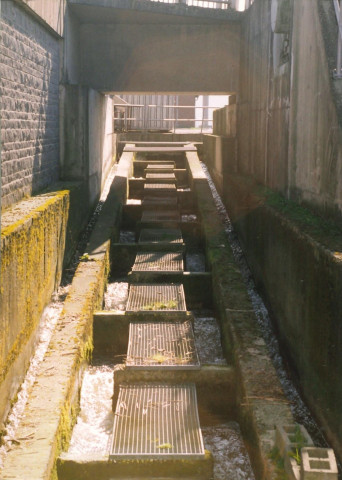 Profondeville. Barrage de Tailfer. Echelle à poissons.