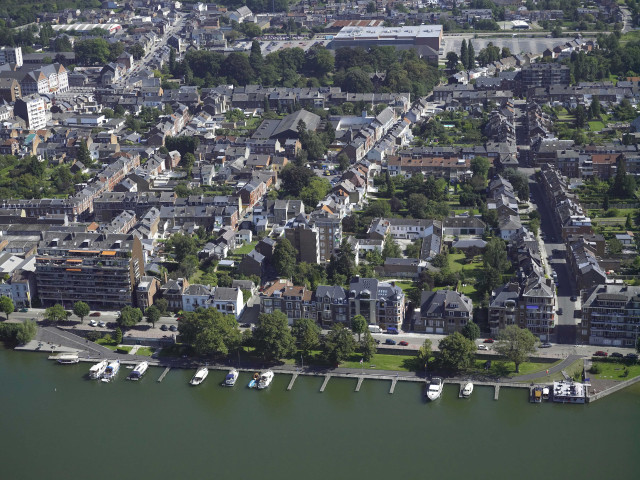 Namur. Jambes. Port de plaisance. Pont de Jambes.
