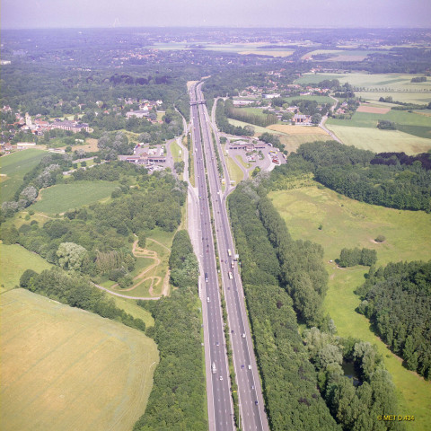 Wavre. Bierges et Rosières. E411 et N 238.