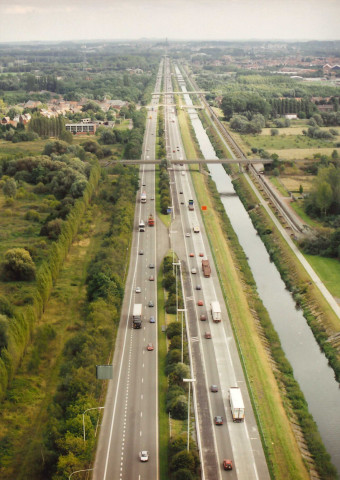 Saint-Ghislain. Tertre. E19/E42 (A7). In-lay en dalle de béton.