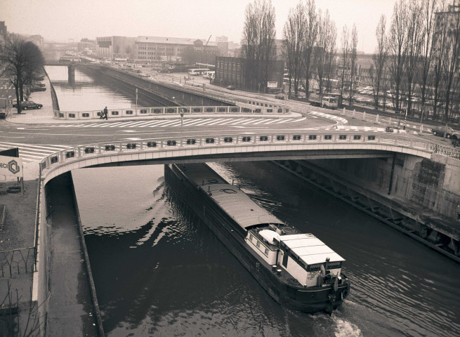 Charleroi. Pont Olof Palme. Photos prises pour illustrer la farde de presse distribuée à l'occasion de son inauguration.