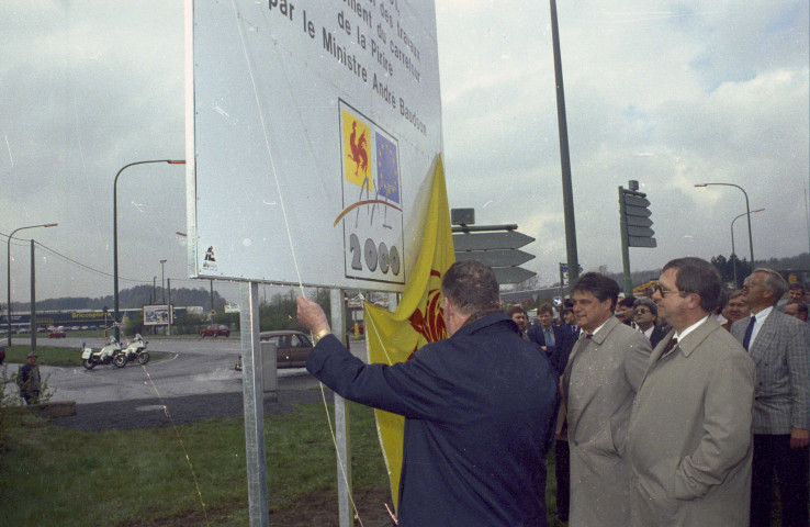 Marche-en-Famenne. Axe 2000 : mise en chantier des travaux de l'aménagement du carrefour de la Pirire.