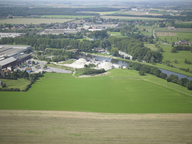 Manage. Bois d'haine. Canal du Centre.
