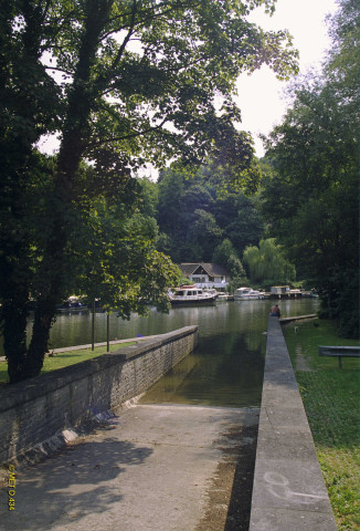 Montigny-le-Tilleul. Port de plaisance.