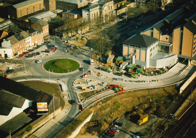 Namur. Vues aériennes aux alentours de la Gare de Namur.