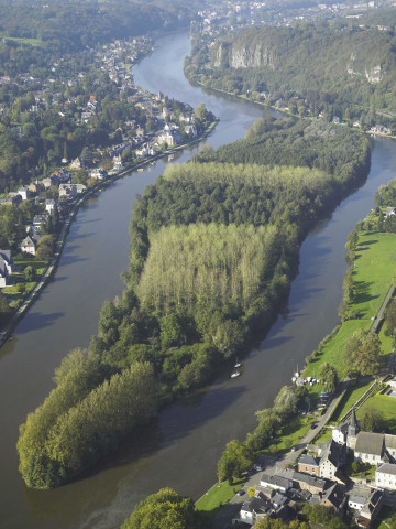 Namur. Ile de Dave.