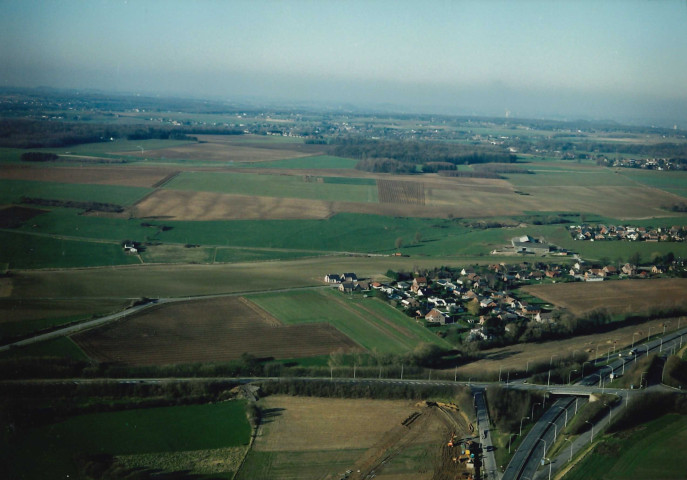 Comines. Somzée. Avant-projet du contournement du sud de Charleroi (A503 - RN5). Hauteur 1000 mètres.