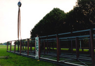 Braine-le-Comte. Ronquières. Plan incliné. Ascenseurs panoramiques. Mise en place d'une cage.