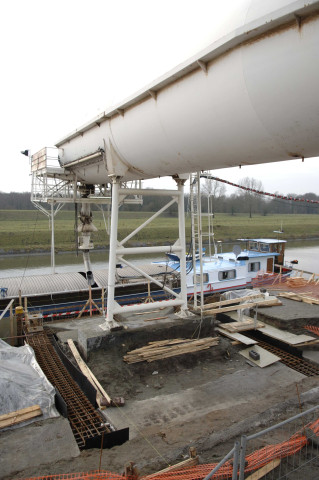 Saint-Ghislain. Tertre. Canal Nimy-Blaton. Chantier sur le site KEMIRA.