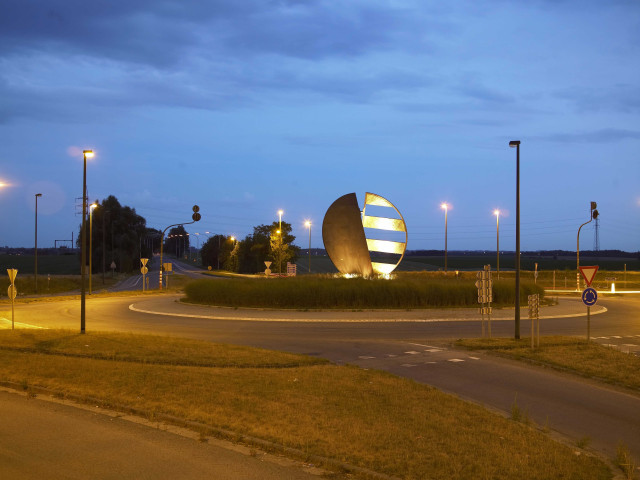 Mont-Saint-Guibert. Giratoire. RN 4/25 "Le Disque".