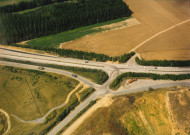 Mont-Saint-Guibert. Carrefour de la rue des Trois burettes et de la RN25.