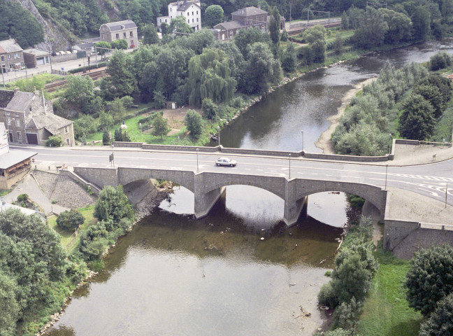 Comblain-au-Pont. Pont de Sçay.