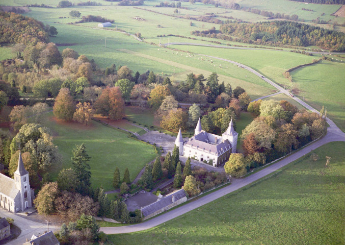 Sohier. Château.