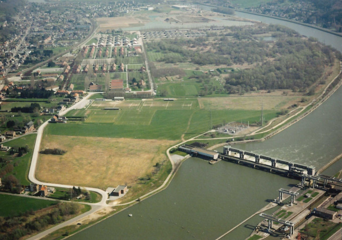Amay. Ampsin. Barrage. Site de la future échelle à poissons.