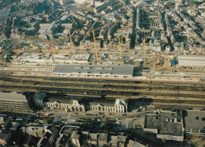 Namur. Gare de Namur et futur QG du MET. Evolution des travaux (3).