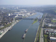 Flémalle. Ivoz-Ramet. Vues aériennes du barrage-écluse sur la Meuse.