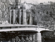 Vue de la construction du pont Charles de Gaulle
