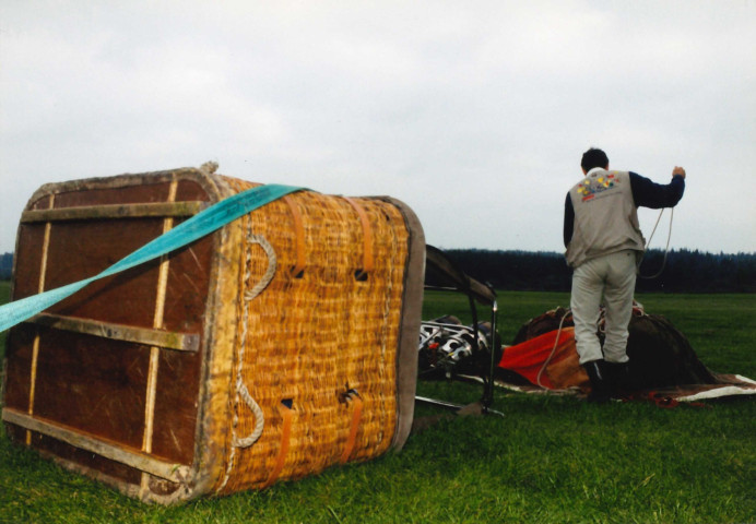 Saint-Hubert. Aérodrôme. Lâché de montgolfières.