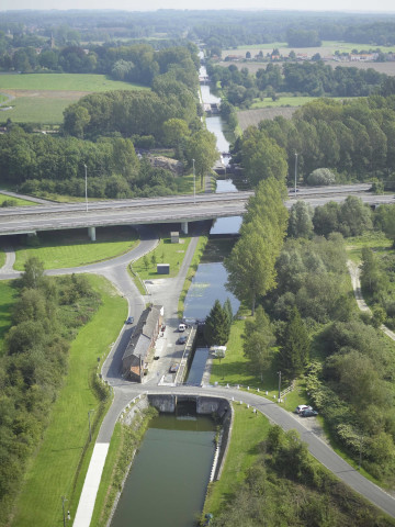Bernissart. Blaton. Canal Ath-Blaton. Ecluses.