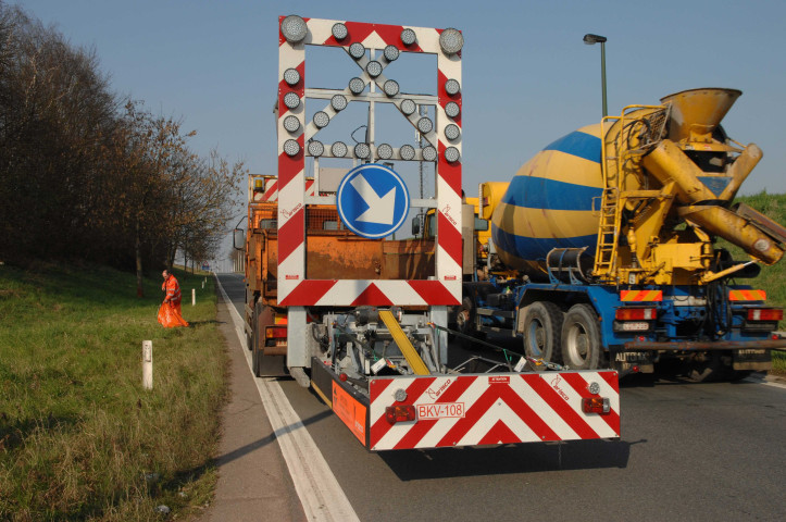 Waremme. Propreté des routes.