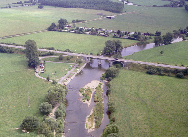 Somme-Leuze. Pont de Noiseux.