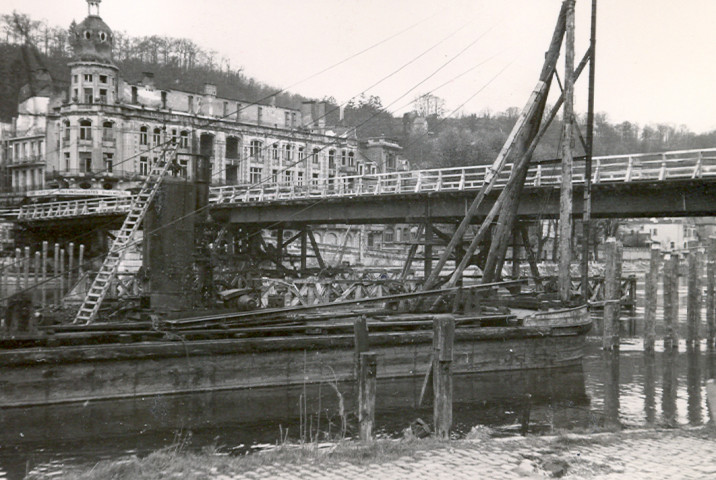 Vues du pont provisoire