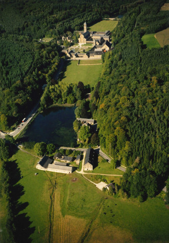 Florenville. Villers-Devant-Orval. Abbaye d'Orval. Etangs.