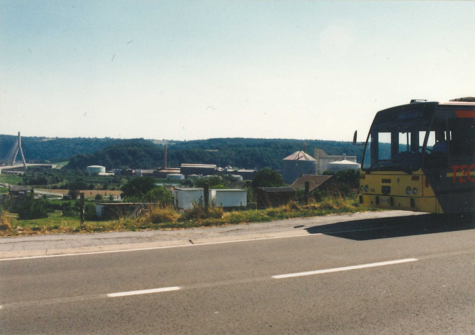 Wanze. Bas-Oha. Pont 'Père Pire'.