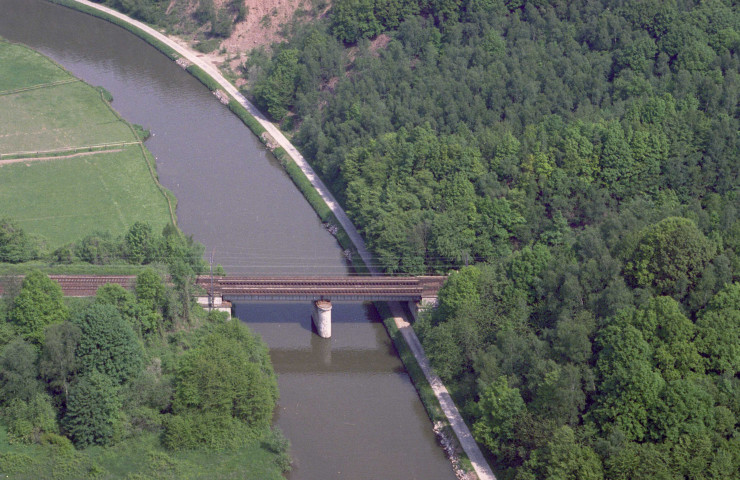 Pont-rail n°10.