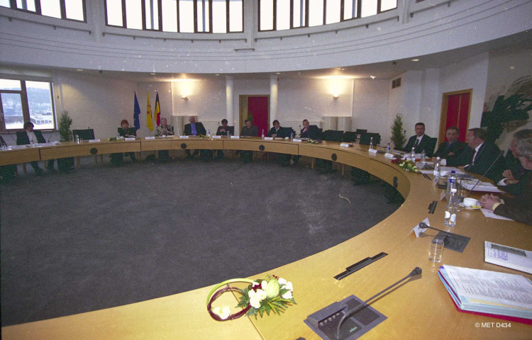 Namur. CAMET. Salle du CODI. Commission des Arts de la région wallonne. Installation officielle.