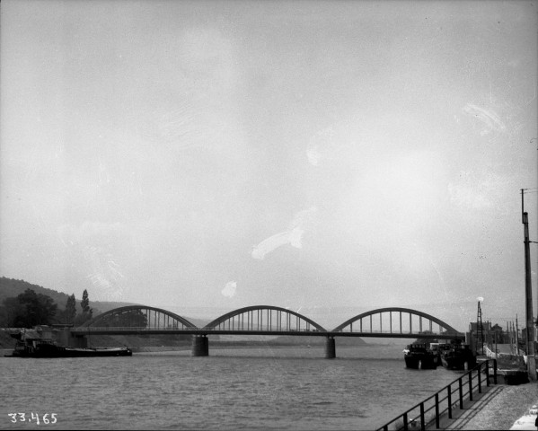 Engis. Nouveau pont sur la Meuse.