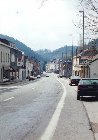 Vielsalm. Traversée de la localité par la RN 68.