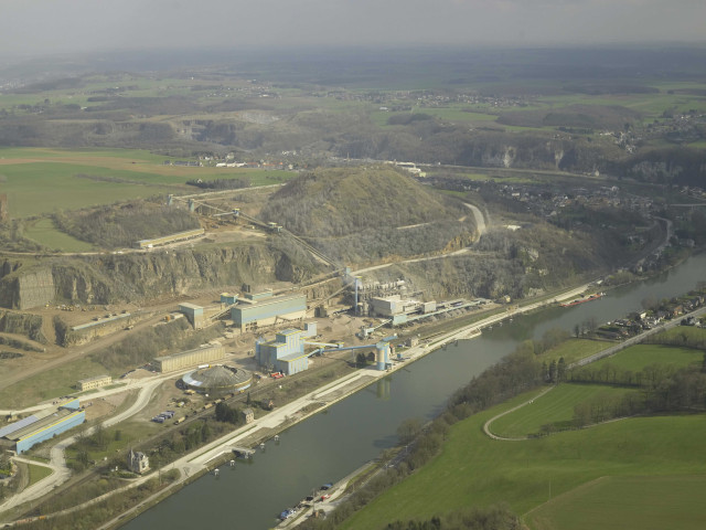 Andenne. Namêche. Rivage des carrières de Marche-les Dames "Les Dolomies".
