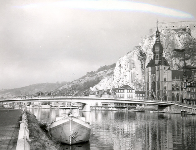 Vues du pont à une date indéterminée