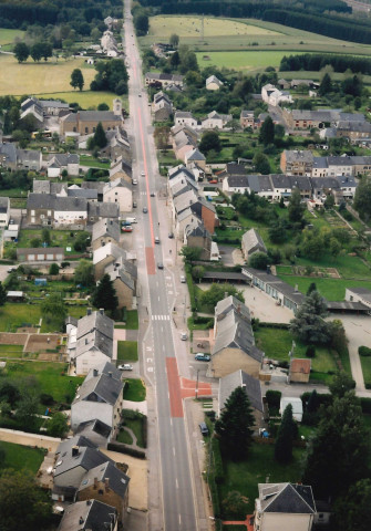 Arlon. Stockem. RN 63. Traversée de la localité.