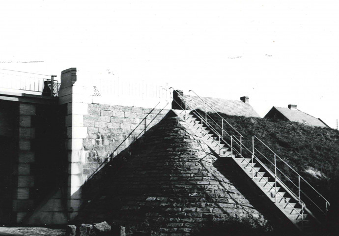 Pont et écluse sur l'Escaut - actuelle rue des ponts